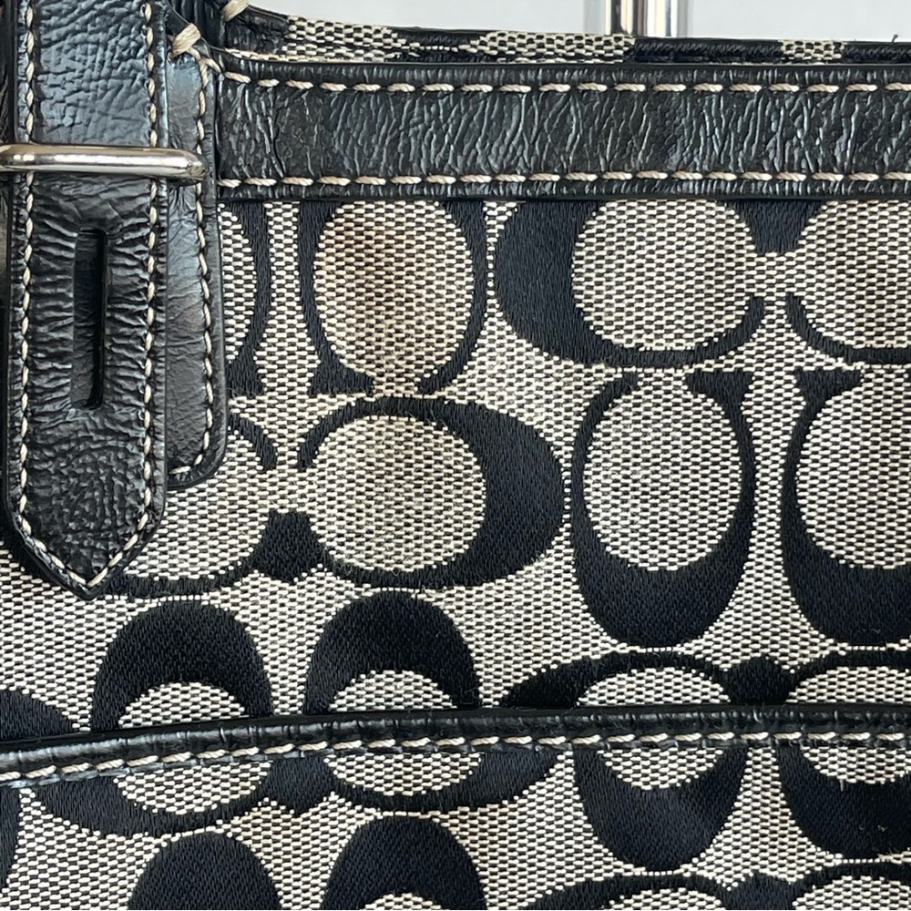 Coach Signature Canvas Leather Medium Tote Shoulder Bag Gray and  Black Zip - Picture 6 of 15